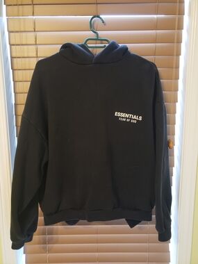 Essentials Fear Of God Small Men’s Black Hoodie Sweatshirt